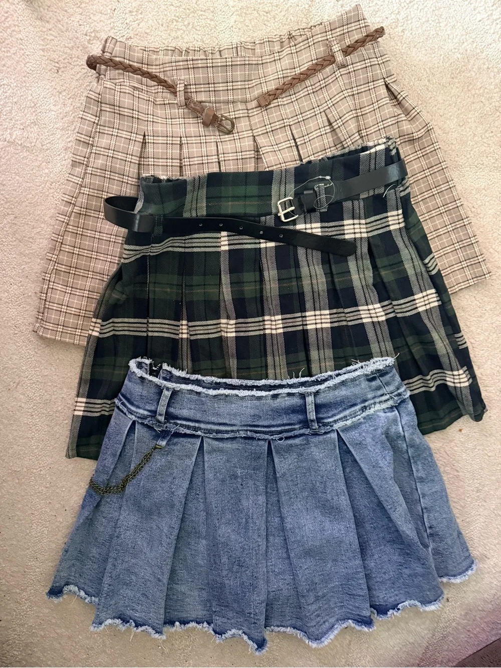 Dillard’s Brand Pleated Skirts - School Length Approved.Tractr & Xtraordinary